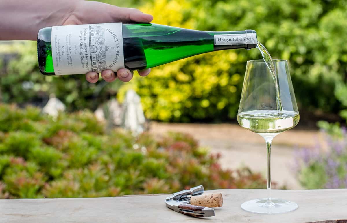 How Long Does White Wine Last Unopened?