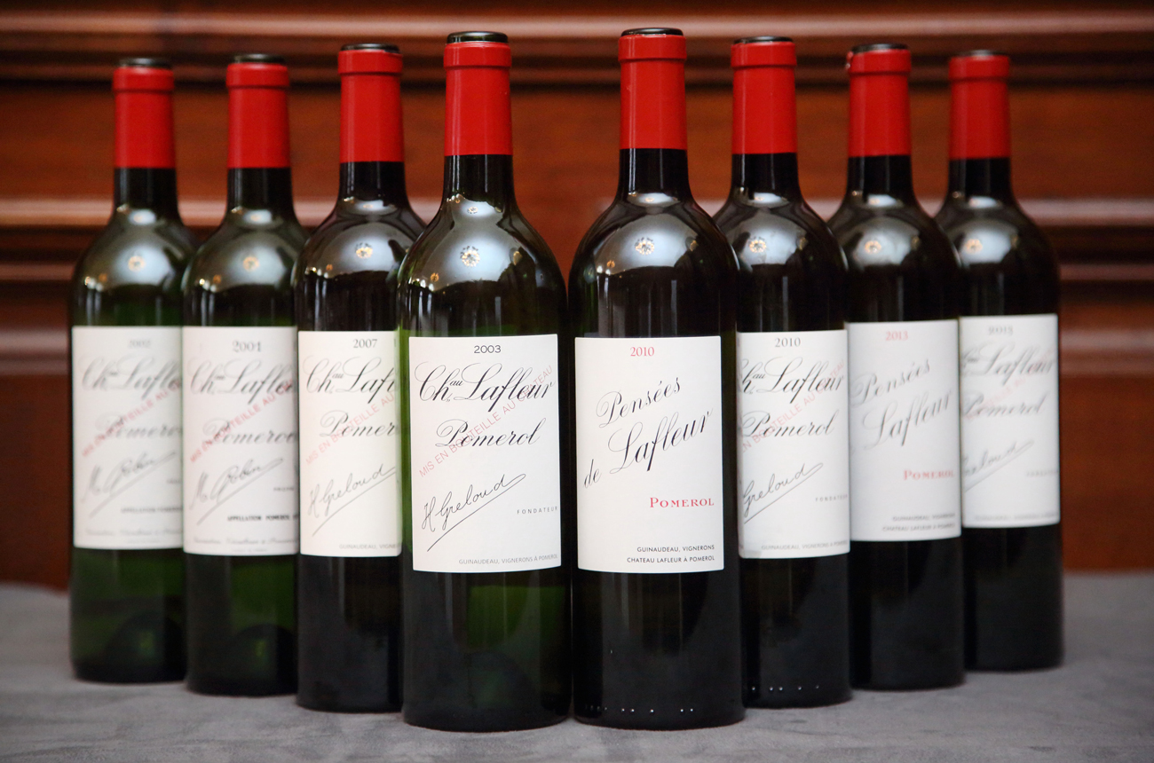 5x perfect 100-Point ratings - Lafleur 2019 - NM: "An awe-inspiring Pomerol that will give decades of drinking pleasure for those prepared to wait"