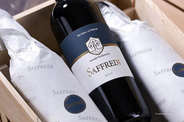 Saffredi outscores Sassicaia to be crowned the top Tuscan wine of 2022, earning an impressive 98 points.